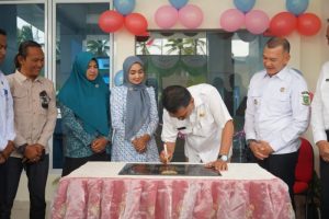 Wan Siswandi Resmikan Puskesmas Suak Midai, Harap Rekrut Tenaga Medis Memprioritaskan Anak Daerah