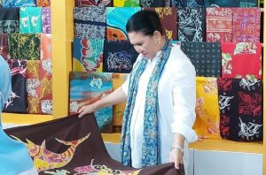 Ketua DWP Kemenhub Kagumi Kinerja Marlin Bangun Dekranasda hingga Kembangkan IKM