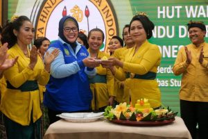Wagub Marlin Hadiri HUT ke-35 Wanita Hindu Dharma Indonesia