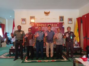 Sekda Lingga Hadiri Rapat Kerja Tim Satgas Saber Pungli Kabupaten Lingga