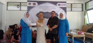 PWI Pusat-IKWI Resmikan Taman Baca Panti Asuhan Amal Wanita Di Ciputat