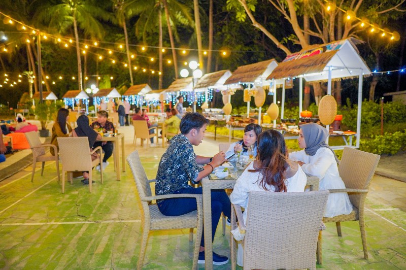 Hadir Selama Ramadan, Berbuka Puasa di HARRIS Resort Waterfront Batam Bisa Nginap Gratis