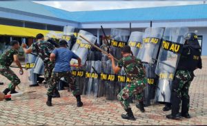 Prajurit Lanud Hang Nadim Jalani Latihan Ancaman Huru Hara
