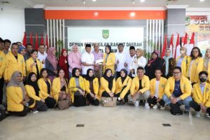 DPRD Batam Tutup Masa Praktik Kerja Lapangan Mahasiswa Prodi Hukum UNIBA