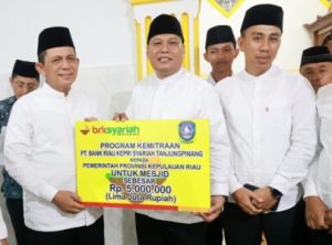 Safari Ramadan di Masjid Hidayatullah Tanjungpinang, Gubernur Ansar Tekankan Puasa Melatih Kesederhanaan
