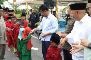 Berkah Ramadan, BP Batam Bagikan 1.500 Paket Bingkisan dan Santunan