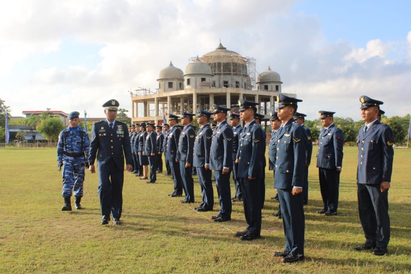 Lanud Hang Nadim Gelar Upacara Peringatan HUT TNI AU Ke-77 Tahun 2023