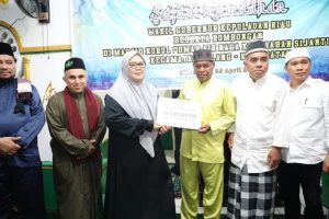 Safari Ramadan di Galang, Marlin Serahkan Bantuan Masjid Rp 100 Juta