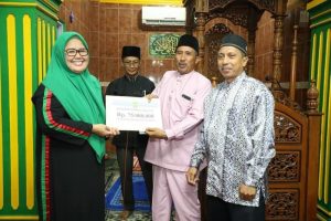 Marlin Safari Ramadan & Berbagi Bersama Baznas di Sagulung