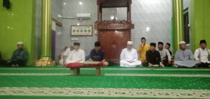 Safari Ramadan, Bupati Natuna Apresiasi Bantuan Masyarakat Pulau Tiga Barat Bantu Korban Longsor Serasan