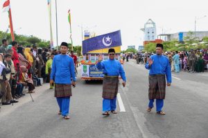 Pawai Taaruf STQH Kepri X di Karimun,  Kafilah Batam Usung Tema Kota Baru