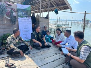 Kejati Kepri Beri Penyuluhan Hukum Pada Masyarakat Suku Laut di Lingga
