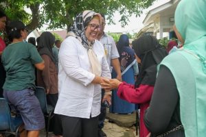 Marlin Blusukan ke SMPN di Empat Kecamatan, Bantu Solusi PPDB