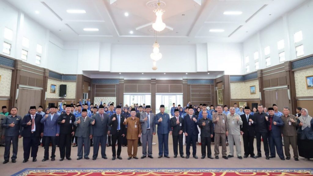 Wakil Bupati Karimun H Anwar Hasyim Lantik 110 PNS di Jajaran Pemkab Karimun