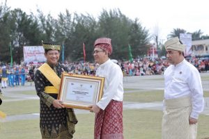 Kepala Bank Indonesia Kepri Suryono Dianugerahi Tokoh Pengendali Inflasi Daerah