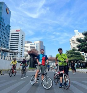 Ratusan Pesepeda Luar Negeri Ramaikan Jamselinas Batam