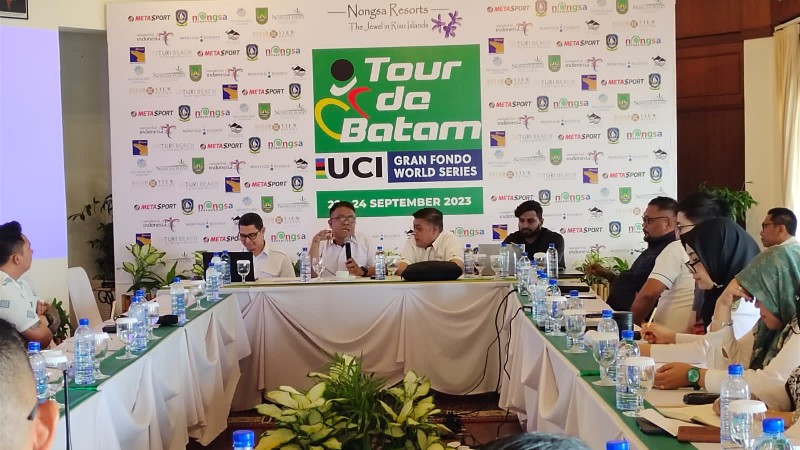 Perdana Digelar Tour de Batam Diikuti Ratusan Pesepeda Mancanegara