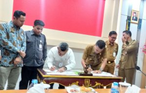 Sukseskan Pilkada Serentak 2024, Pemkab Natuna Teken NPHD Bersama KPU dan Bawaslu