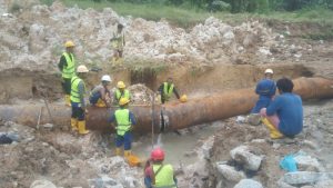 BU SPAM BP Batam Perbaiki Pipa Bocor di Taman Baloi