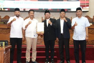 Paripurna DPRD Batam, Badan Anggaran Sampaikan Ranperda APBD Batam 2024 Sebesar Rp 3,5 Triliun
