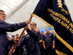 Ketua Umum PWI Pusat, Hendry CH Bangun Lantik Andi Gino Sebagai Ketua PWI Kepri
