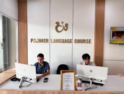 Lembaga Kursus Bahasa Inggris PLC Buka Cabang Baru, Lulusan Terima Sertifikat dari Cambridge University Press