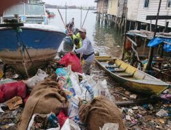 Rapala Bakamla RI Berhasil Kumpulkan 6,8 Ton Sampah Laut di Batam