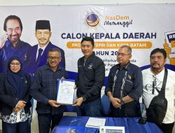 Sekda Jefridin Menuju Pilkada Batam, Kembalikan Berkas Pendaftaran ke Partai NasDem