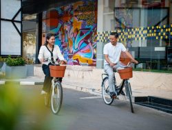 Olahraga Sore Keliling Harbour Bay dengan Sepeda Santai di Yello Hotel Harbour Bay Batam