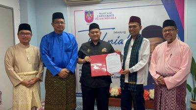 Satu Lagi Universiltas di Malaysia Lantik UAS Sebagai Profesor Adjung