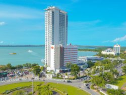 HARRIS Hotel Batam Center Sambut Kemerdekaan RI dengan Berbagai Promosi hingga Aktivitas Yoga