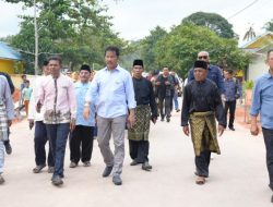 Gelar Tepuk Tepung Tawar, Masyarakat Desa Penaga Bintan Doakan Kemenangan Rudi-Rafiq di Pilgub Kepri 2024