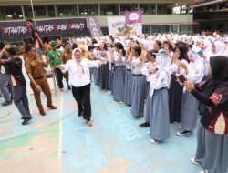 Pelajar SMA Negeri 3 Batam Antusias Sambut Kehadiran Marlin Agustina