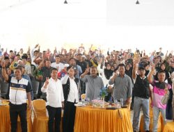 Ribuan Warga Pulau Buru Antusias Sambut Kehadiran Muhammad Rudi – Aunur Rafiq