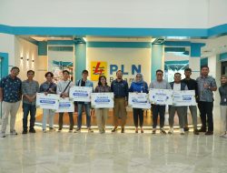 Bersempena Hari Pahlawan, PLN Batam Serahkan Hadiah Lomba Menulis Feature dan Foto Nasional