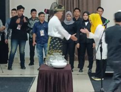 Jaga Kedamaian, Pasangan Siswandi-Huda Sapa Rival dengan Hangat di Debat Publik Pilkada Natuna