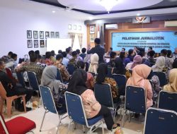 Kejari Natuna Kolaborasi dengan PWI Gelar Pelatihan Menulis Berita bagi Pegawai
