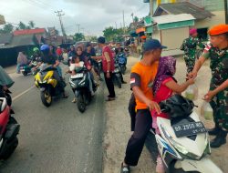 Tri Matra TNI di Natuna Tebar Berkah Ramadan dengan Berbagi Takjil