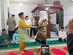 Safari Ramadan di Bunguran Selatan, Bupati Cen Sui Lan Siap Realisasikan Aspirasi Warga