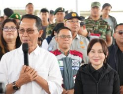 Pastikan Kelancaran Mudik, Amsakar-Li Claudia Tinjau Pelabuhan dan Bandara