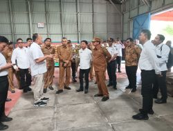 Pastikan Stabilitas Harga, Wabup Natuna Sidak Pasar di Hari Pertama Kerja