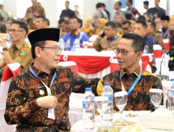Amsakar Achmad Menghadiri Muskomwil I APEKSI di Bukittinggi