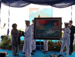 Meutia Hatta Hadir Dalam Pengukuhan Komandan dan Pengoperasian Kapal Korvet KRI Bung Hatta– 370 di Batam