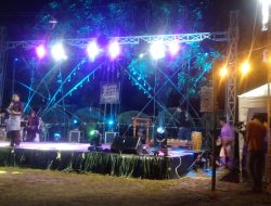 Kreativitas Lokal: Adi Bawa Sentuhan Magis di Panggung Kenduri Budaya Pulau Tiga