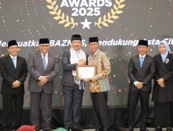 Amsakar Achmad Dianugerahi BAZNAS Awards 2025, Dorong Ekonomi Umat Lewat Zakat
