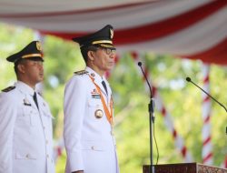 Amsakar Achmad Jadi Inspektur Upacara,Paskibraka Sukses Kibarkan Merah Putih di HUT ke-80 RI Kota Batam