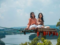 YELLO Hotel Harbour Bay Batam Hadirkan Pengalaman Menginap Plus Petualangan Alam di Puncak Beliung Batam 