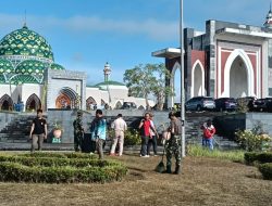 Semangat Kebersamaan! Trimatra TNI Gelar Karya Bakti di Masjid Agung Natuna Sambut HUT ke-80