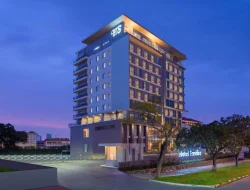 Nikmati Natal Bernuansa Pesisir dan Tahun Baru ala 90-an di Hotel Santika Batam