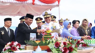 Gubernur Kepri, Ansar Ahmad Hadiri Upacara HUT TNI Ke-80